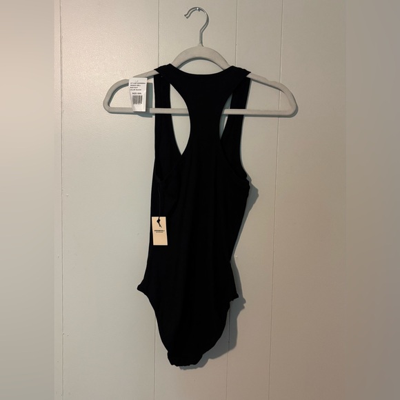0054. $78 NWT Daydreamer x Revolve Drinks Well With Others Bodysuit - Picture 6 of 7